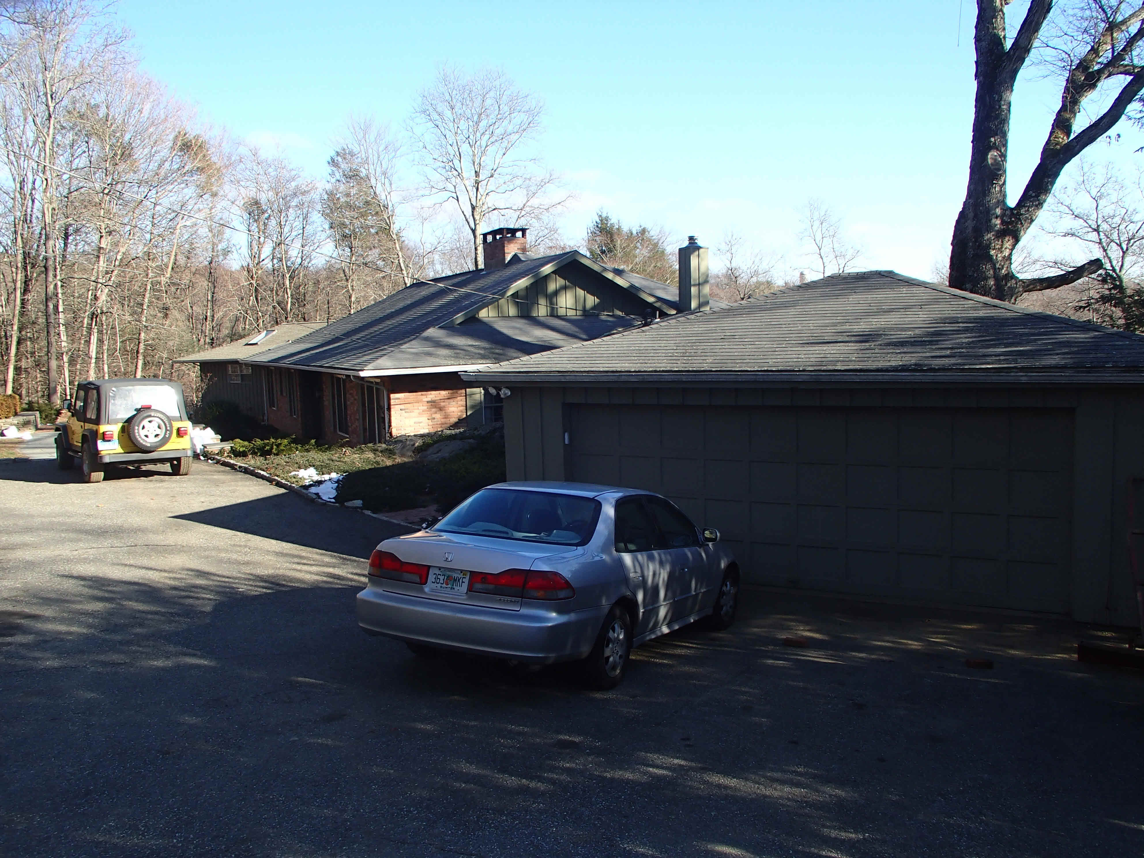 Building photograph for 45 CEDAR HILL RD